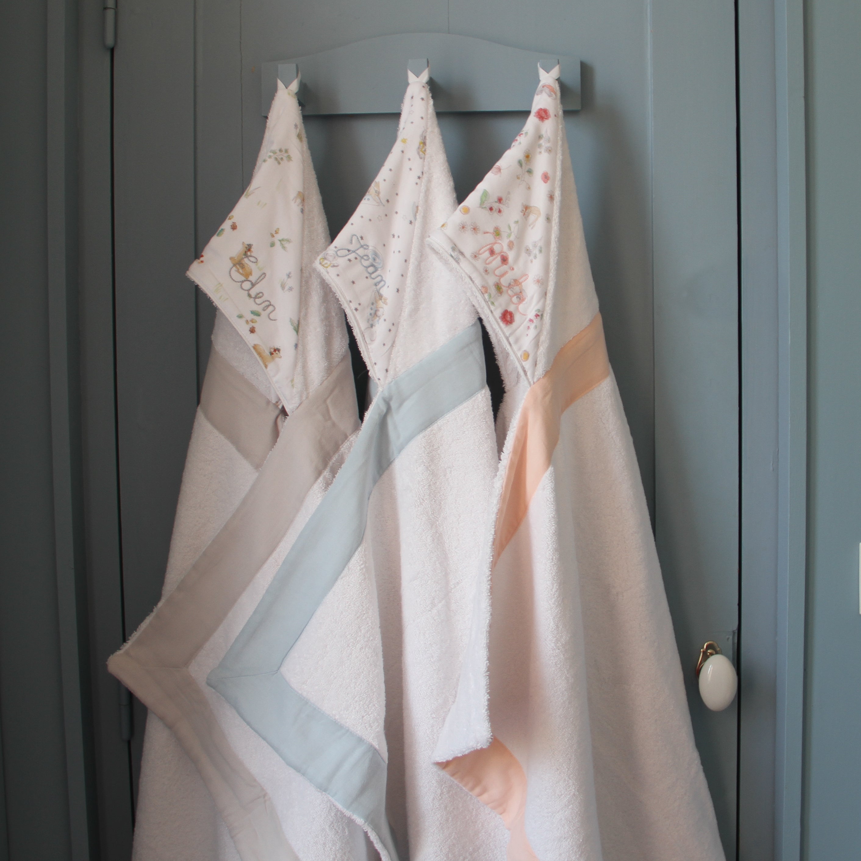 Cape de bain, motif Clairière / Galet