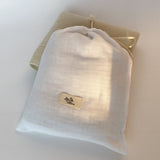 Couverture Petits Coeurs, couleur Naturelle, avec broderie Rouge Grenat